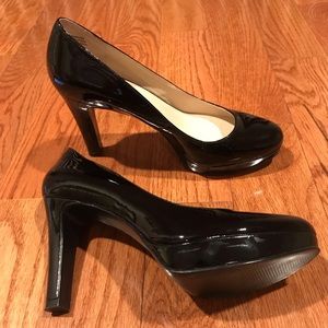 Nine West pumps